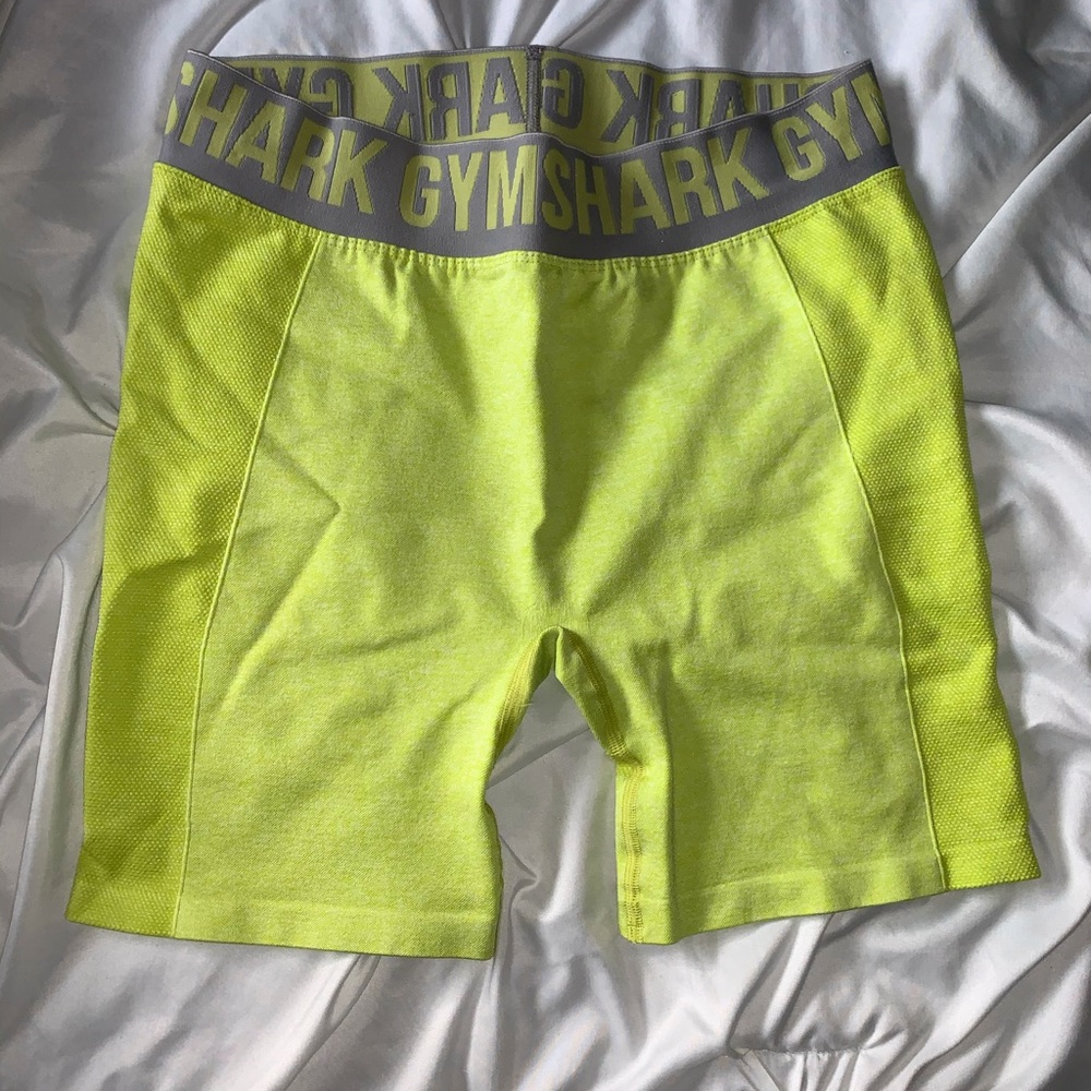 NWOT Yellow Gymshark Flex Shorts